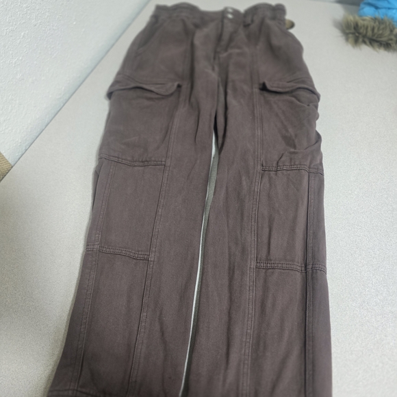 PacSun Women's Brown Cargo Jeans - Picture 7 of 9